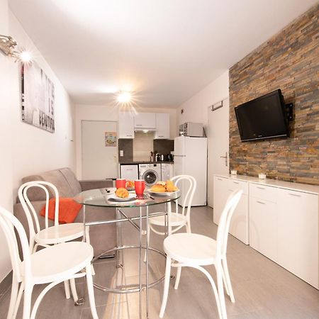 Le Victoria, Centre Ville , Plage Et Parking Gratuit Σαιντ-Μαξίμ Εξωτερικό φωτογραφία